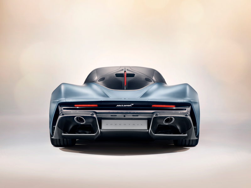 Illustration for article titled The 2019 McLaren Speedtail Has Flexible Carbon Fiber That Bends and It Goes 250 MPH